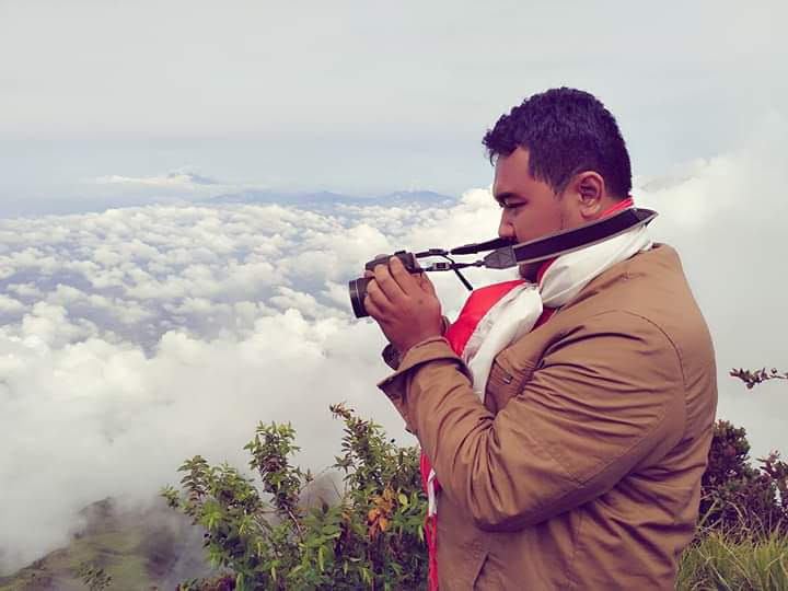 alfathu kabiru rifai di puncak gunung sumbing