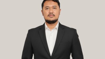 Alarm Merah Demokrasi : Korupsi, Represi dan Parlemen yang Ditinggalkan Rakyatnya