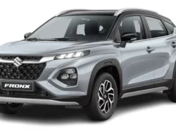 Tertarik Meminang Mobil Suzuki Fronx? Cek Dulu Daftar Harga OTR Agustus 2025 dan Posisinya di Pasar Mobil Hybrid