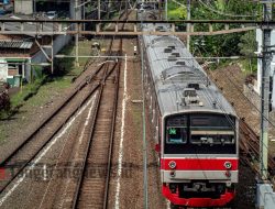 Kronologi Kecelakaan Kereta di Bekasi: KRL, Taksi Hijau & KA Argo Bromo Anggrek
