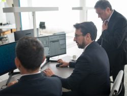 Membangun Literasi Finansial Melalui Teknologi Platform Digital