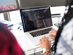 CodeF: Pengusaha Tangerang Harus Maksimalkan Web Compro Walau Ekonomi Sedang Dalam Tekanan