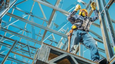 Harga Dinding dan Atap Sandwich Panel: Panduan Memilih Material untuk Bangunan Industri Modern
