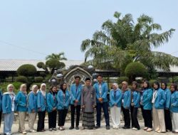 KKN-T Universitas Alma Ata Edukasi Siswa SMAN 5 Kota Tegal Cegah Kenakalan Remaja